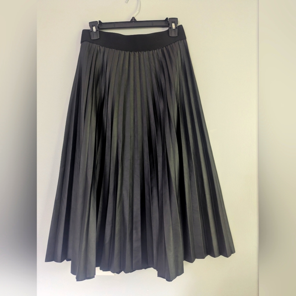 Vegan Leather Pleated Skirt Medium 8-10